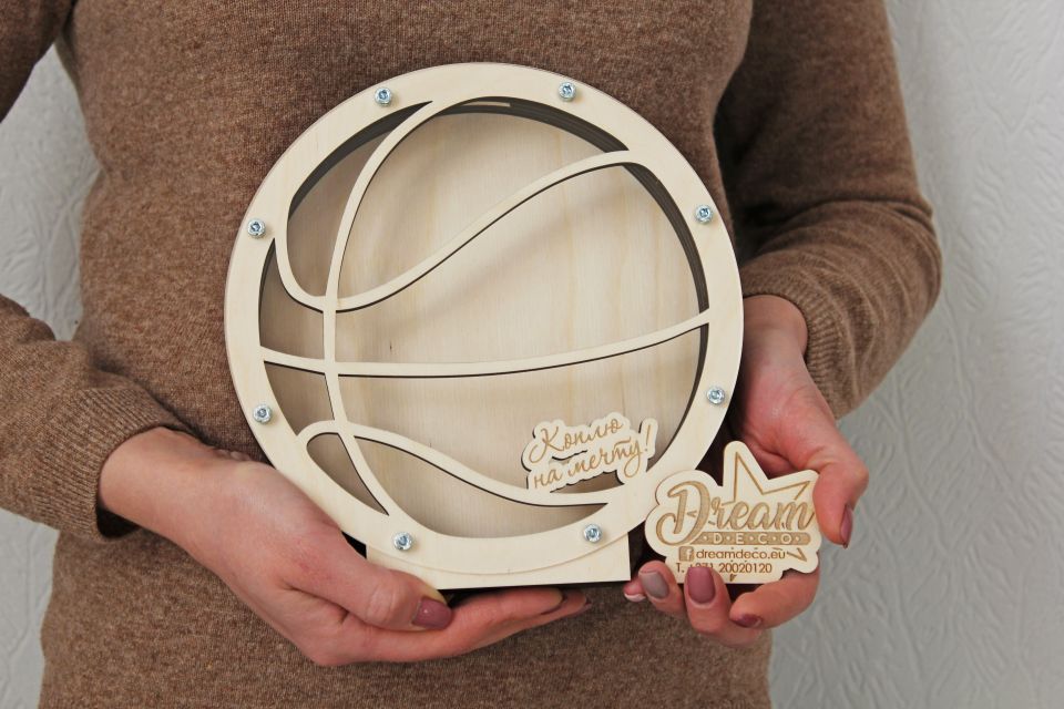 Krājkase basketbola bumbas formā ar gravējumu - Коплю на мечту! 