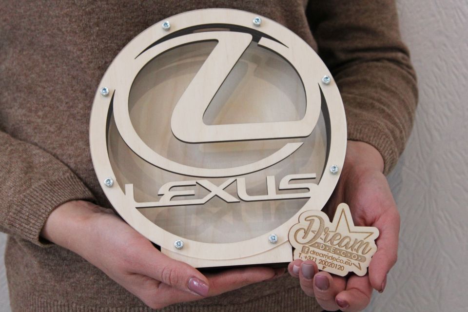 Krājkase apaļa ar LEXUS automašīnas logotipu
