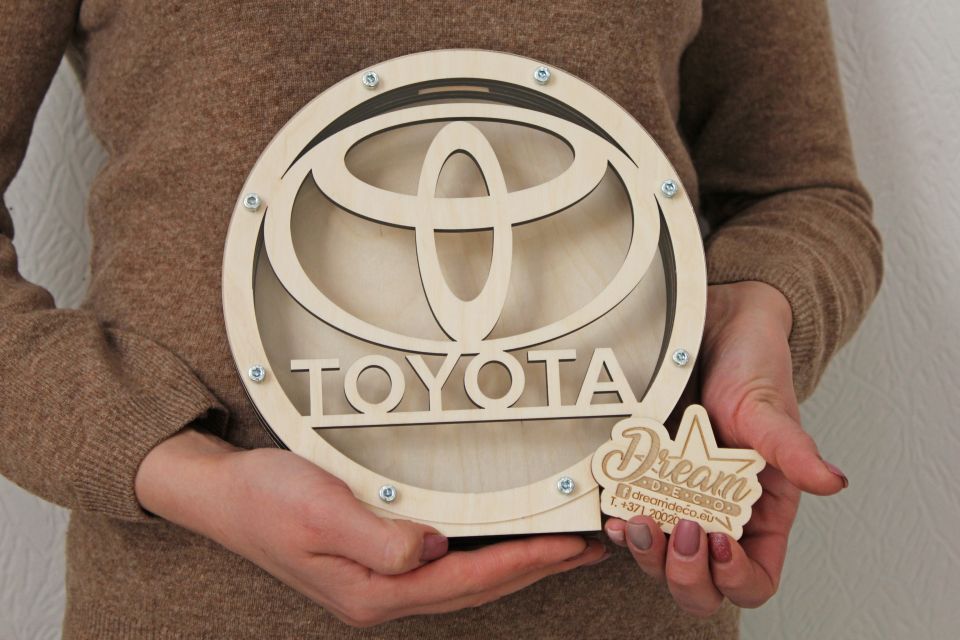 Krājkase apaļa ar TOYOTA automašīnas logotipu