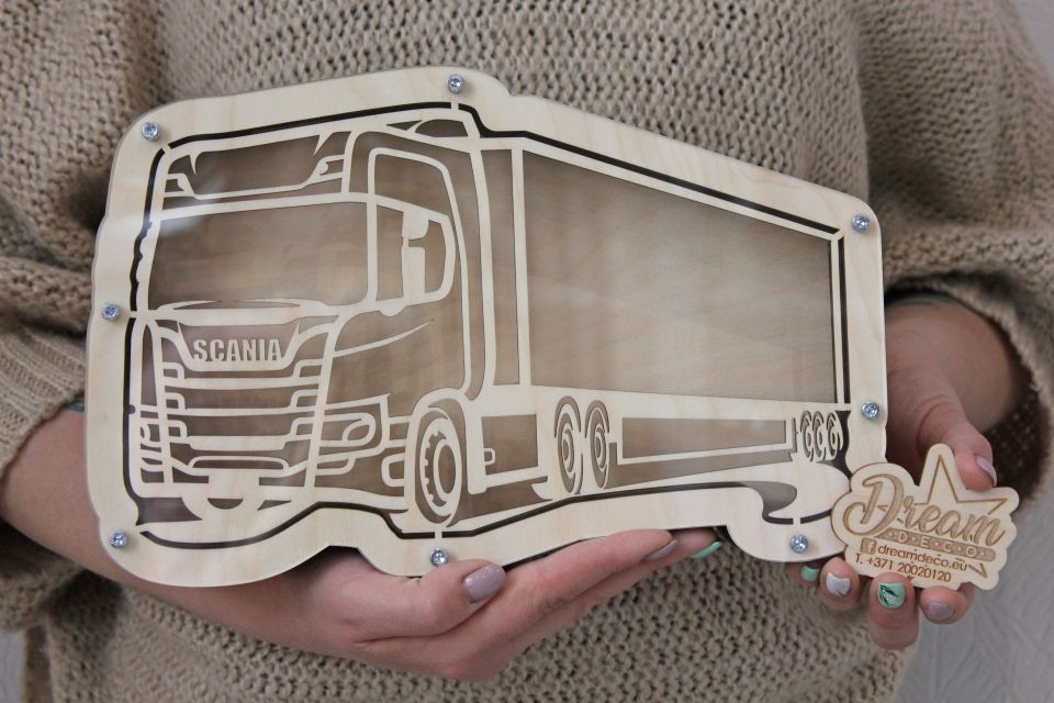 Krājkase Scania kravas automašīnas formā