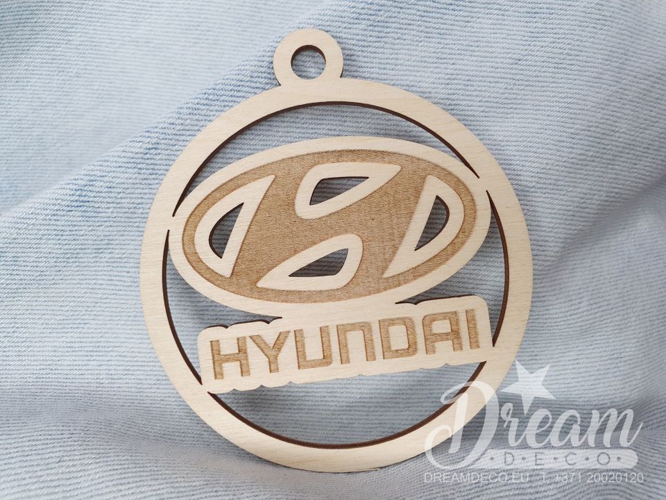 Automašīnas piekariņš ar Hyundai logotipu