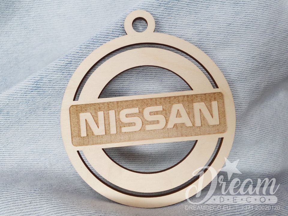Automašīnas piekariņš ar Nissan logotipu