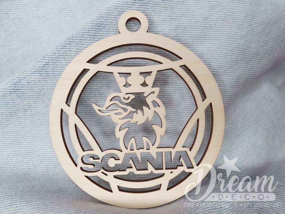 Automašīnas piekariņš ar Scania logotipu