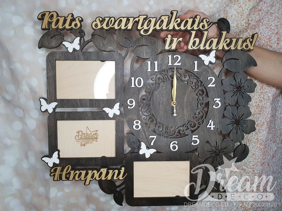 Часы с 3 фоторамками, цветами и бабочками с Вашей персонализацией и надписью - Pats svarīgākais ir blakus! 