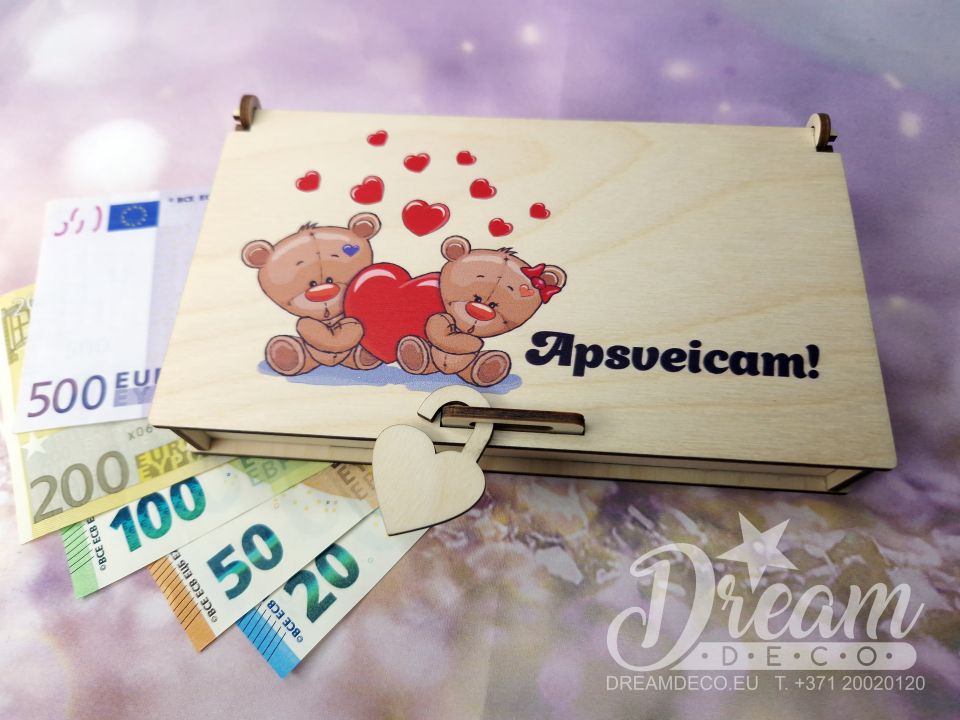 Коробочка для денег из дерева с мишками и надписью - Apsveicam!