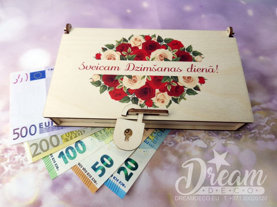 Деревянная коробочка для денег с цветами и надписью - Sveicam Dzimšanas dienā!