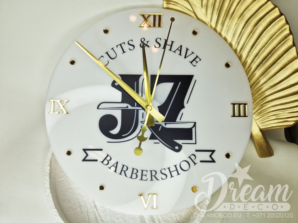 Pulkstenis barberšopam ar logotipu uts&Shave Barebershop