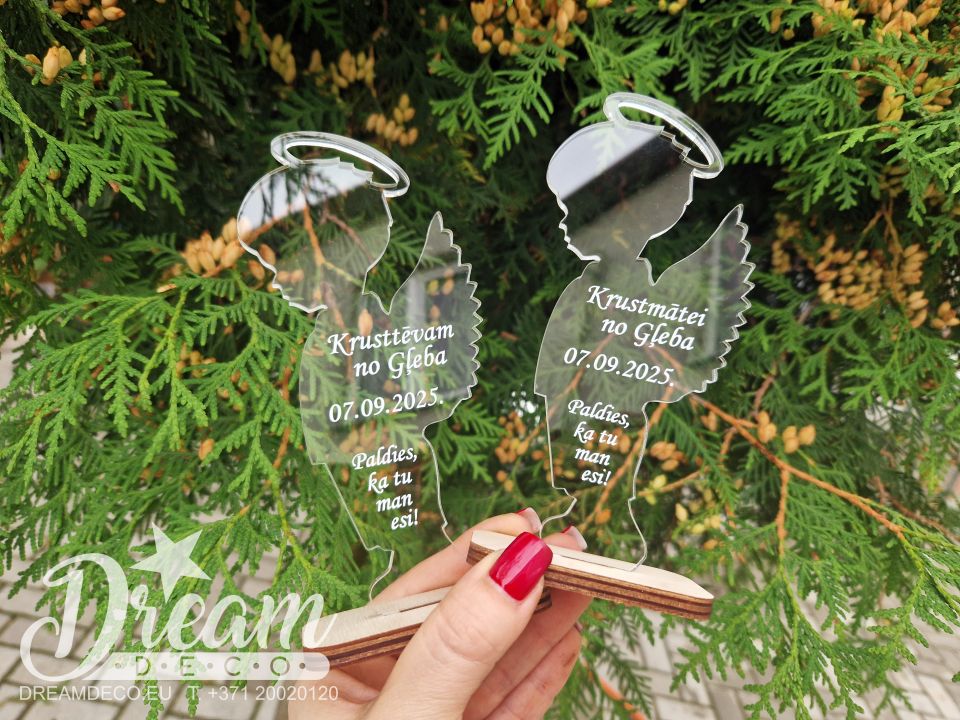 Eņģelītis ar personalizētu uzrakstu krustvecākiem