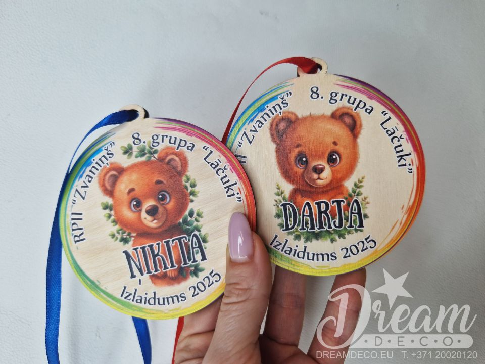 Personalizēta bērnudārza izlaiduma medaļa ar lācīti