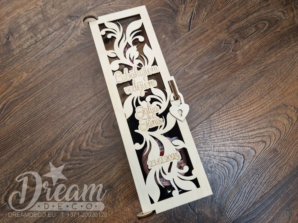 Personalizēta koka vīna kaste – dāvana kāzām